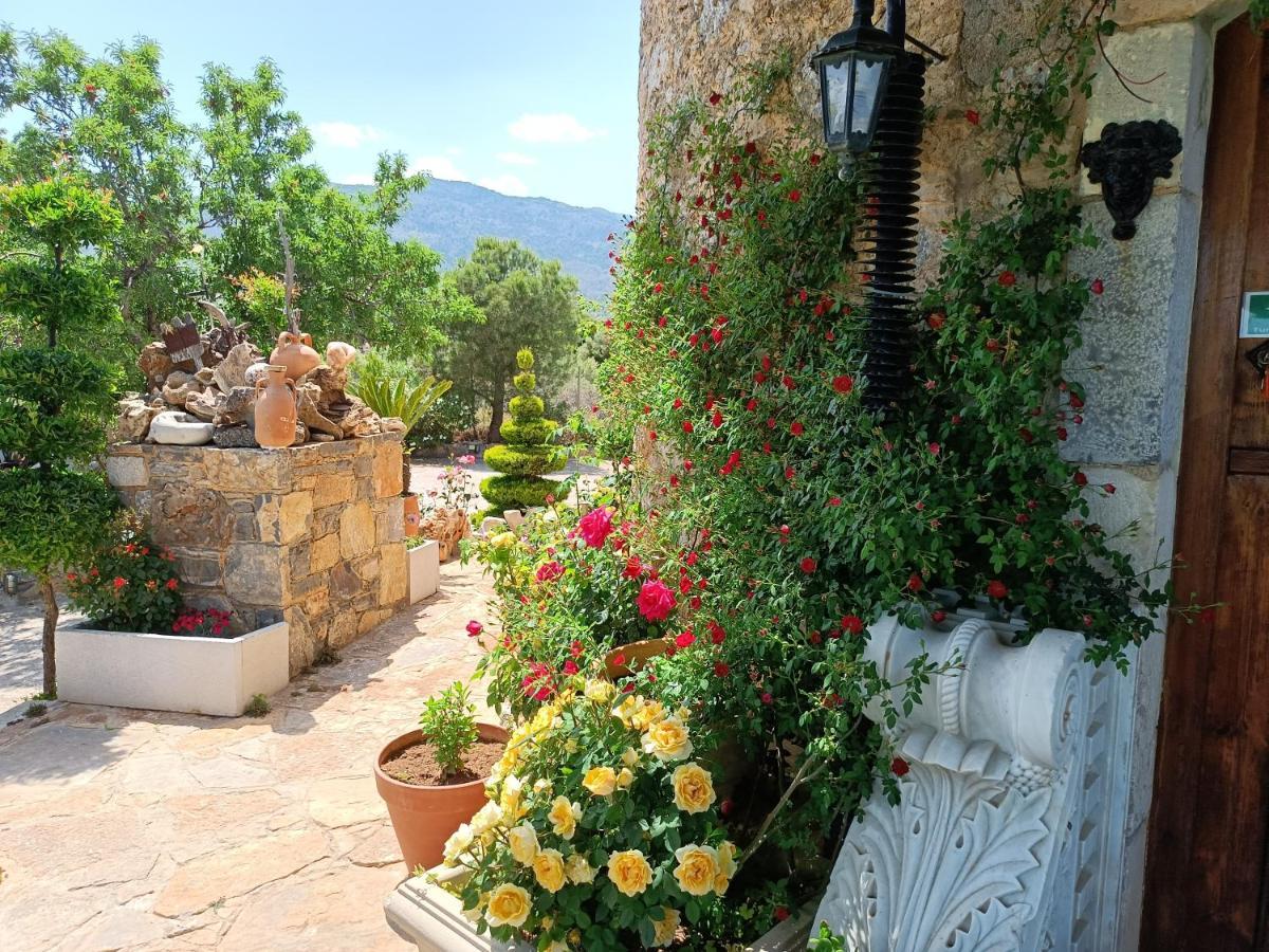 Traditional Windmill-Milos Kroustas Екстериор снимка